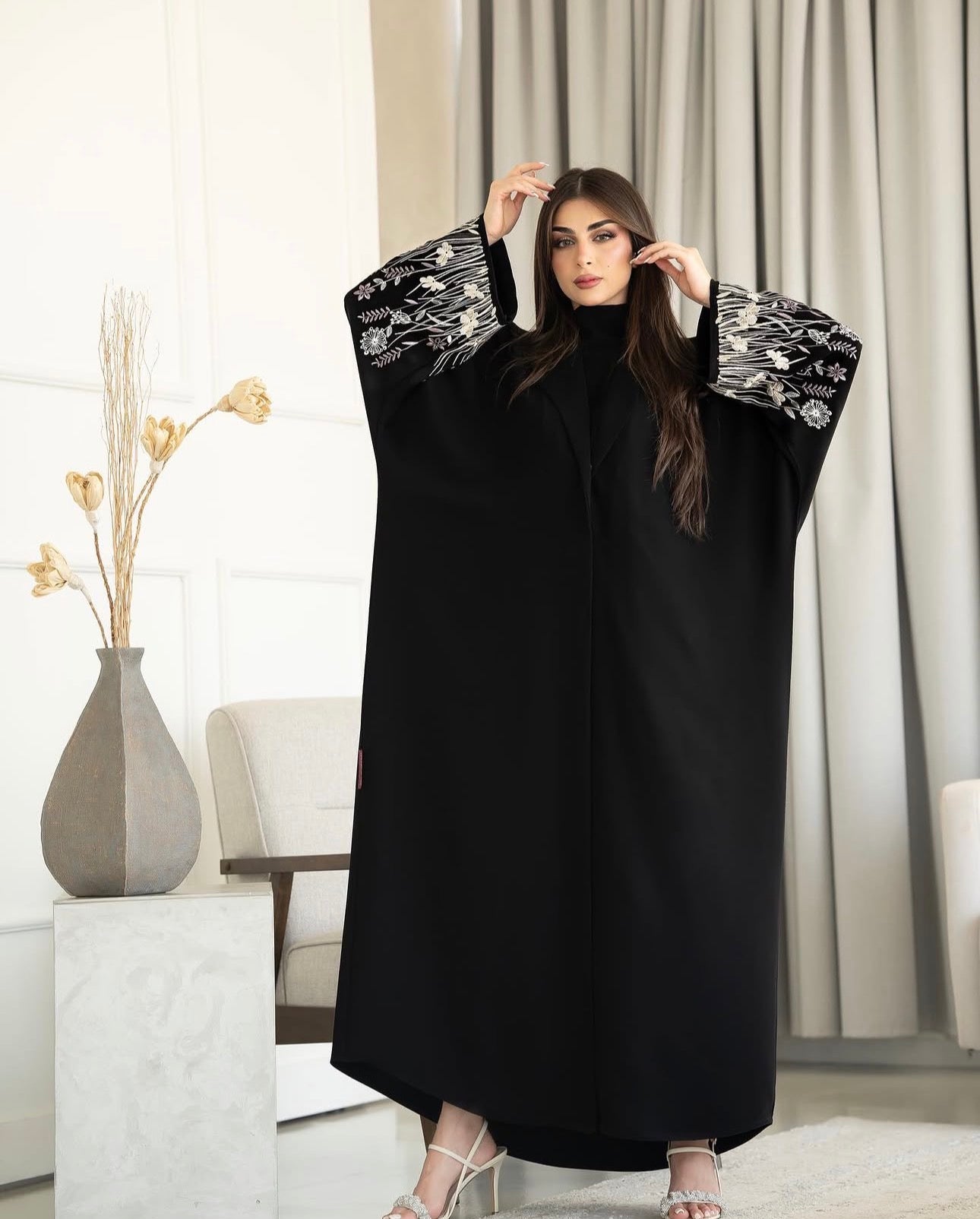 عباية قماش كريب + طرحة